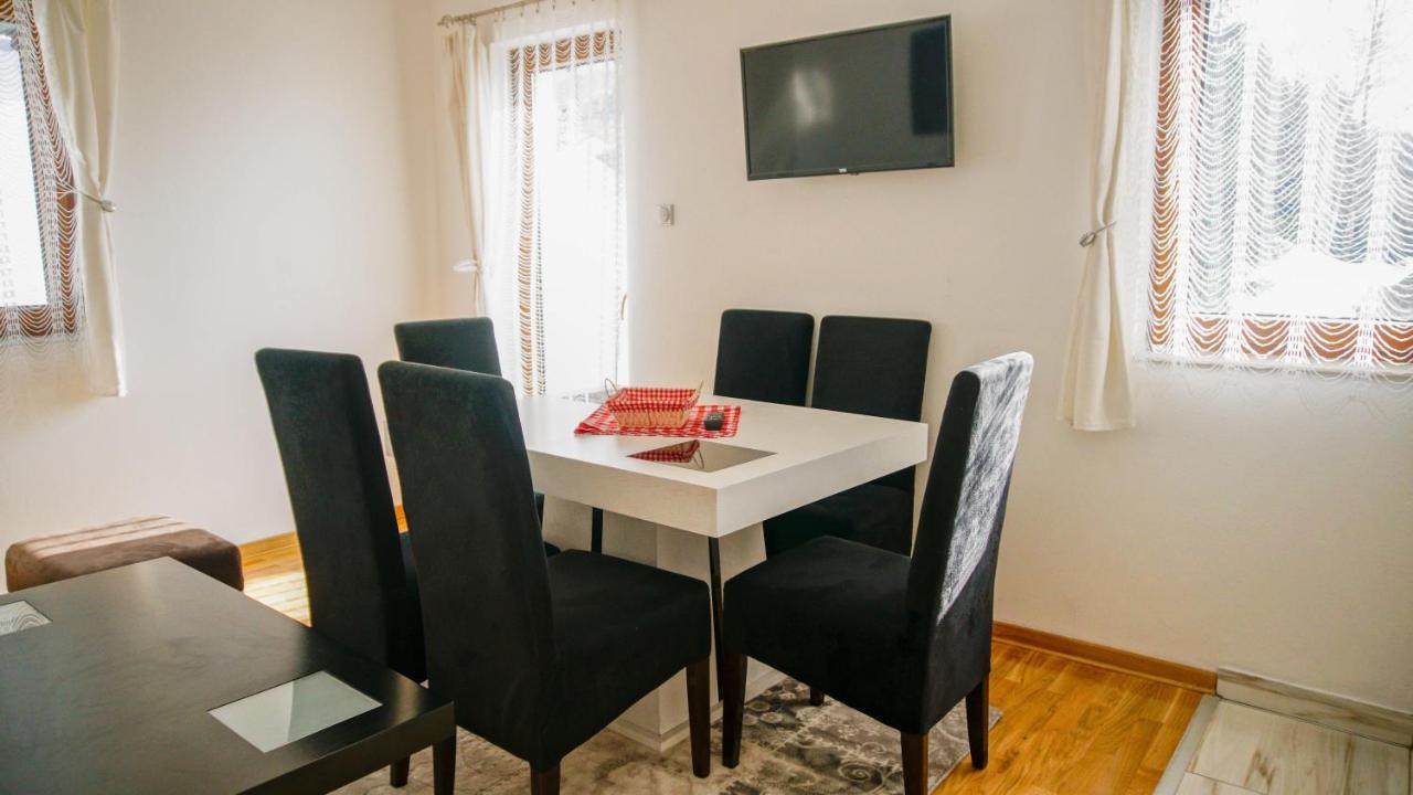 Apartment Petrovic Kopaonik Eksteriør bilde