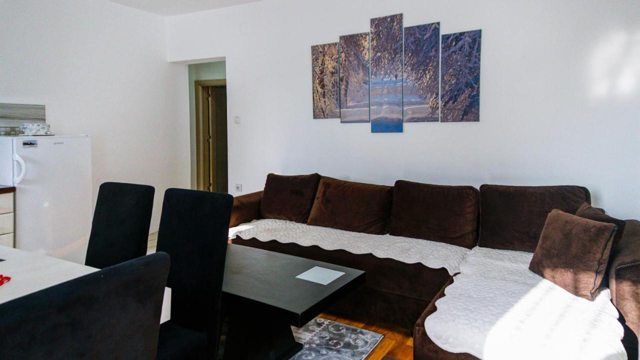 Apartment Petrovic Kopaonik Eksteriør bilde