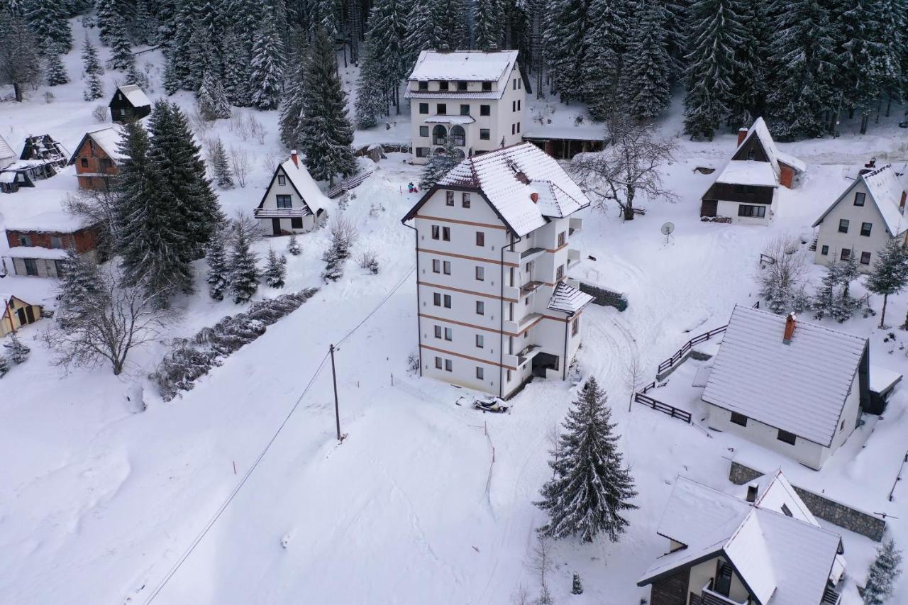 Apartment Petrovic Kopaonik Eksteriør bilde