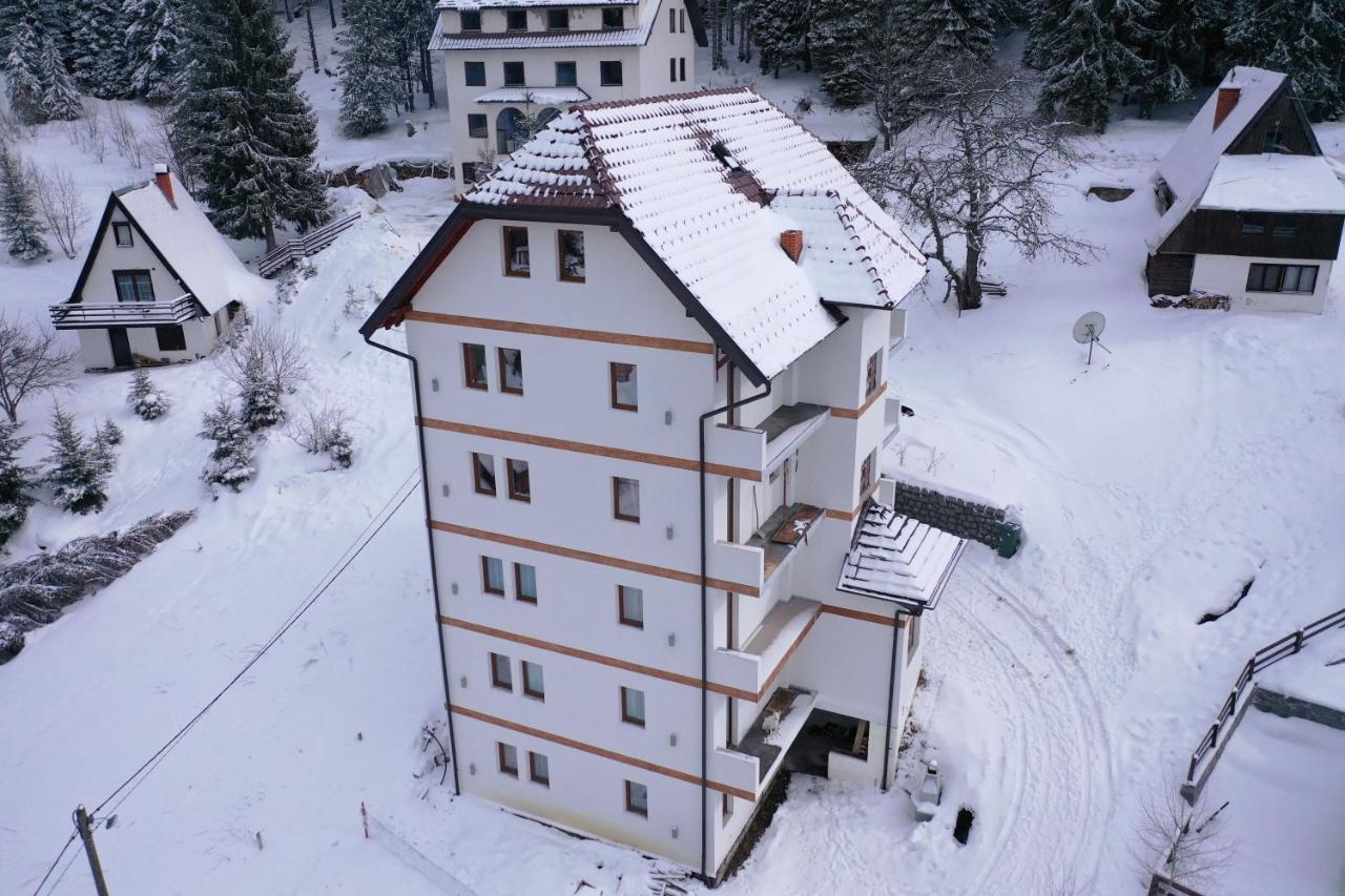 Apartment Petrovic Kopaonik Eksteriør bilde