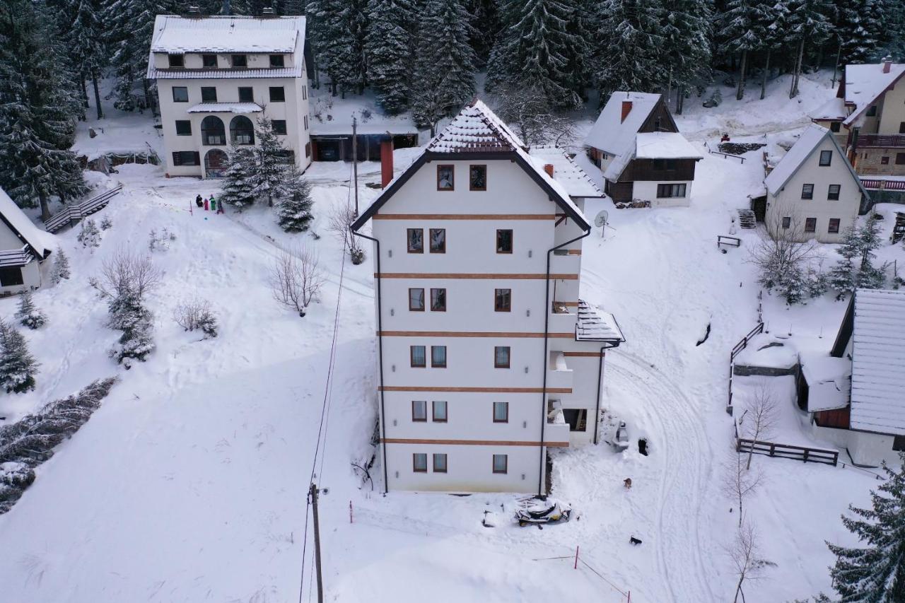 Apartment Petrovic Kopaonik Eksteriør bilde